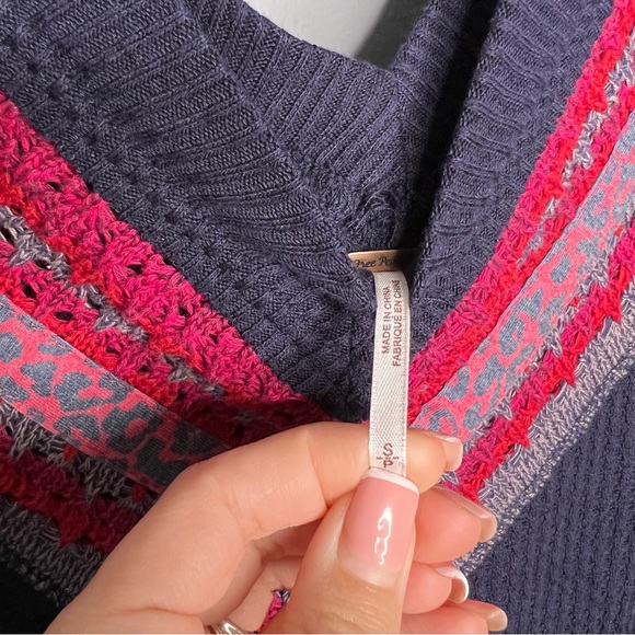 FREE PEOPLE Navy Blue Thermal Long Sleeve V-Neck Sweater - Picture 8 of 11